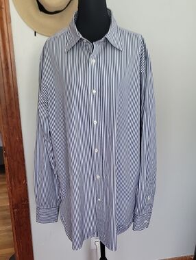 Guy Rover Men's Blue & White Vertical Stripe Button-Down Shirt made in Italy